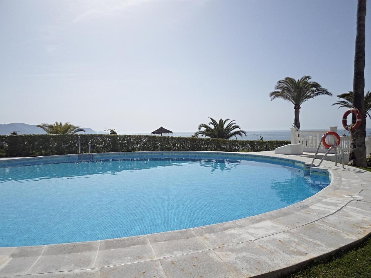 Palmeras 9 Menyber Nerja Exterior photo