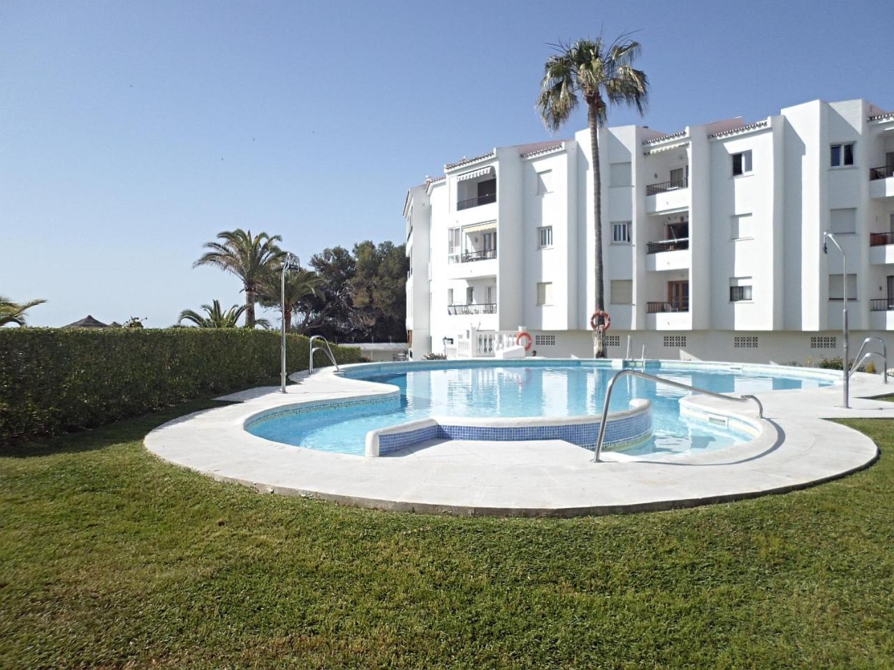 Palmeras 9 Menyber Nerja Exterior photo